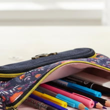 Estojo Necessaire Capricho Floral Escolar 100 Pens DMW