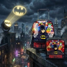 Kit Mochila de Rodinha Batman com Lancheira Térmica Xeryus - Ref 8840 Kit Mochila de Rodinha Batman com Lancheira Térmica Xeryus - Ref 8840