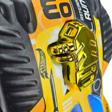 Kit Mochila de Rodinhas Hot Wheels 3D Dourada c/ Lancheira Maxtoy